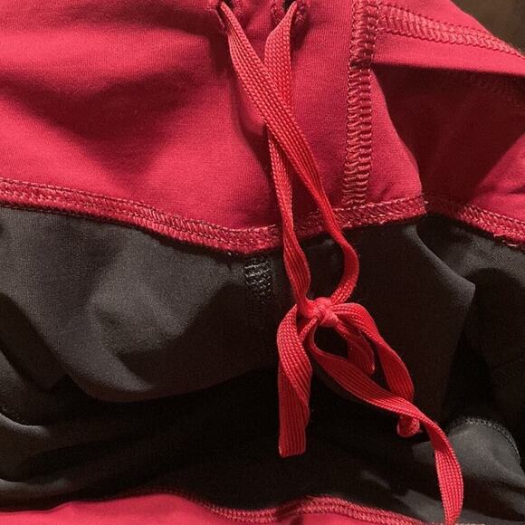 Lululemon Cropped Running Leggings Wet Dry Warm Size 6 - Picture 4 of 9